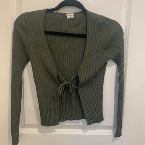 Aritzia double tie cardigan olive green size XS